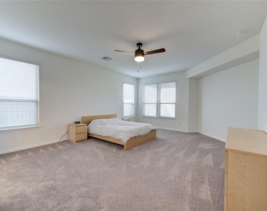 4922 Lucky Fawn Lane - Photo Thumbnail 11