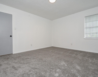 15814 Winding Moss Drive - Photo Thumbnail 32