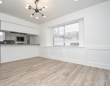 15814 Winding Moss Drive - Photo Thumbnail 8
