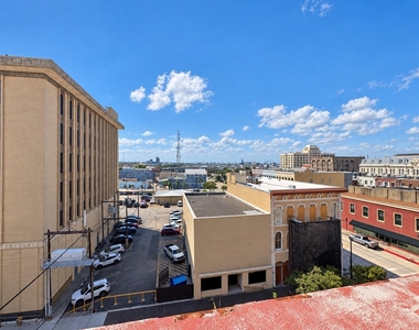 2221 Market St Street - Photo Thumbnail 1