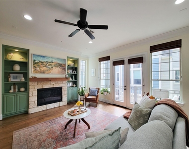 772 Nicholson Street - Photo Thumbnail 13