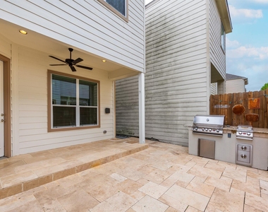8806 Hollister Square Court - Photo Thumbnail 20