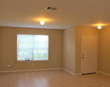 4515 Sunflower Creek Lane - Photo Thumbnail 2