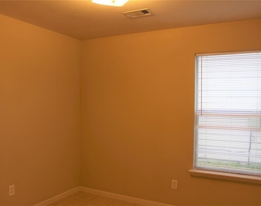4515 Sunflower Creek Lane - Photo Thumbnail 10