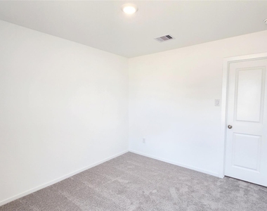 26715 Red Sunset Maple Lane - Photo Thumbnail 12