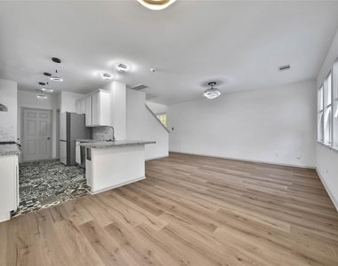 26 Peachridge Place - Photo Thumbnail 4