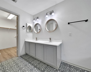 26 Peachridge Place - Photo Thumbnail 10