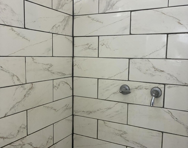 1420 Avocado Avenue - Photo Thumbnail 5