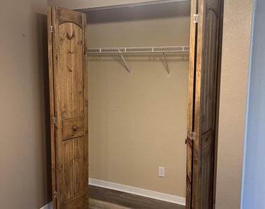 1780 Rocky Wood Circle - Photo Thumbnail 8