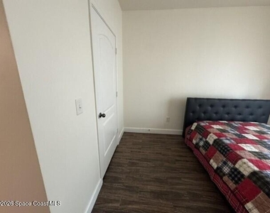 6450 Borasco Drive - Photo Thumbnail 18