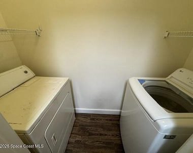 6450 Borasco Drive - Photo Thumbnail 6