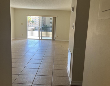 1700 N Atlantic Avenue - Photo Thumbnail 5