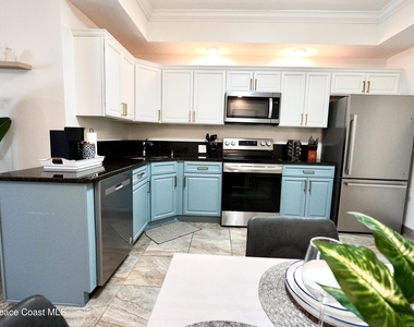 150 Crescent Beach Drive - Photo Thumbnail 5
