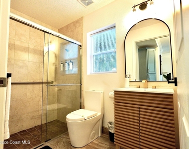 150 Crescent Beach Drive - Photo Thumbnail 10