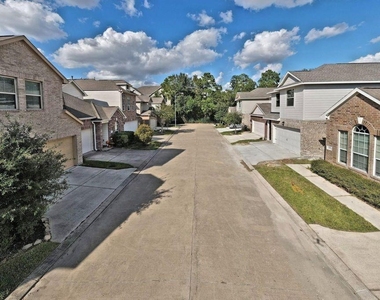13518 Villa Arbor Dr - Photo Thumbnail 3