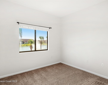 737 Ventura Drive - Photo Thumbnail 24