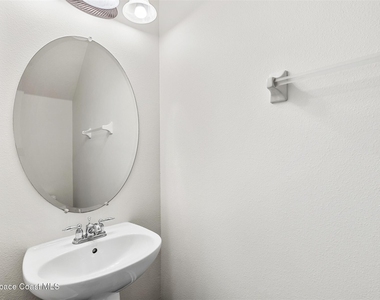 737 Ventura Drive - Photo Thumbnail 7
