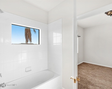 737 Ventura Drive - Photo Thumbnail 22