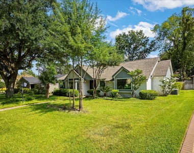 12523 Honeywood Trail - Photo Thumbnail 34