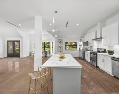 12523 Honeywood Trail - Photo Thumbnail 10