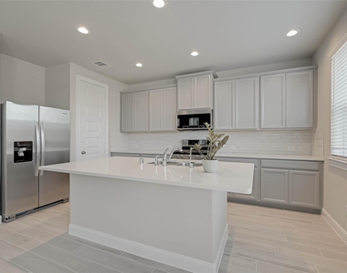 3121 Cloud Forest Lane - Photo Thumbnail 10