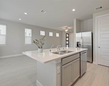 3121 Cloud Forest Lane - Photo Thumbnail 15