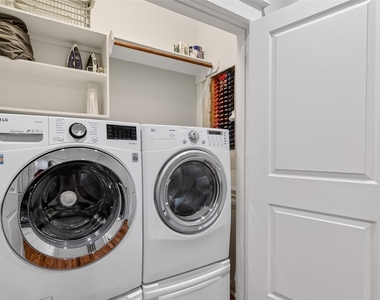 1102 W 15th Street - Photo Thumbnail 22