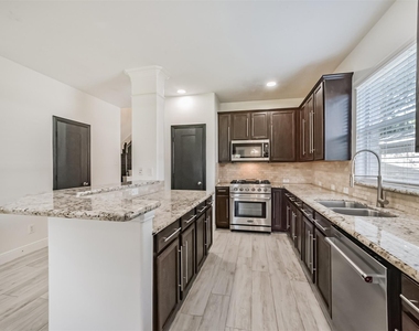 8330 Kerrington Glen Drive - Photo Thumbnail 8