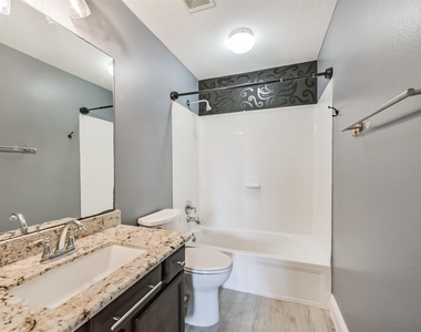 8330 Kerrington Glen Drive - Photo Thumbnail 17