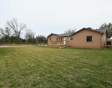 3200 Hoover Street - Photo Thumbnail 20