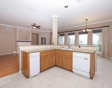7603 Tumbling Road - Photo Thumbnail 13