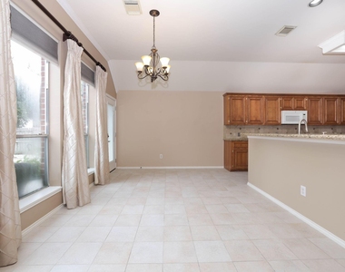 7603 Tumbling Road - Photo Thumbnail 10