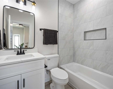 7215 Sandra St - Photo Thumbnail 15