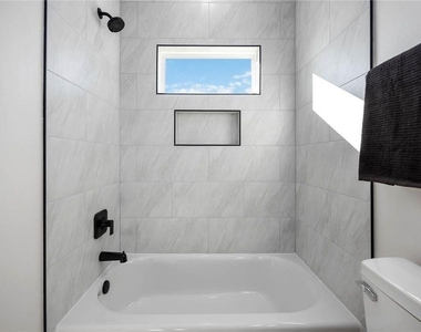7215 Sandra St - Photo Thumbnail 27