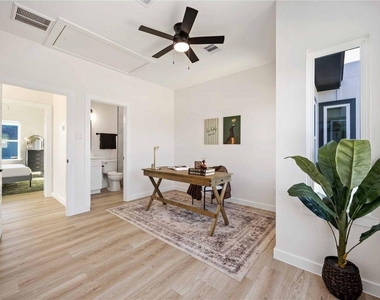 7215 Sandra St - Photo Thumbnail 20