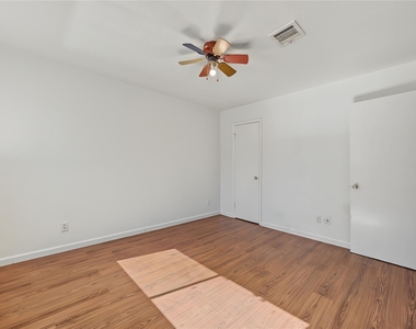 8315 Augustine Drive - Photo Thumbnail 33