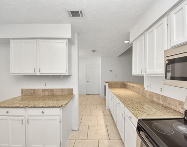 7627 Shoshone Drive - Photo Thumbnail 17