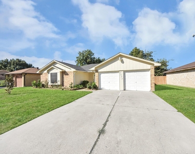 7627 Shoshone Drive - Photo Thumbnail 2