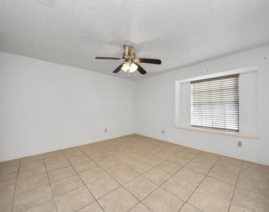 7627 Shoshone Drive - Photo Thumbnail 24