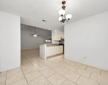 7627 Shoshone Drive - Photo Thumbnail 8