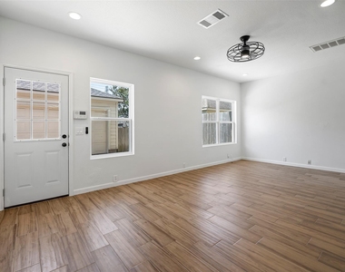 16879 Mammoth Springs Drive - Photo Thumbnail 8