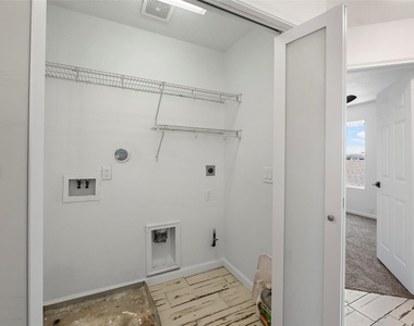 16879 Mammoth Springs Drive - Photo Thumbnail 17