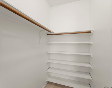 4534 Montcliff Bend Lane - Photo Thumbnail 40