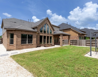 4534 Montcliff Bend Lane - Photo Thumbnail 44