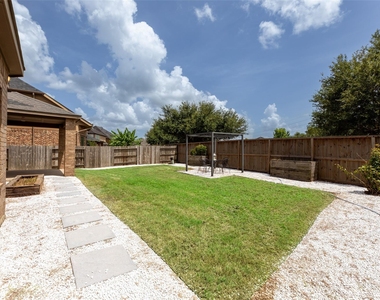 4534 Montcliff Bend Lane - Photo Thumbnail 45