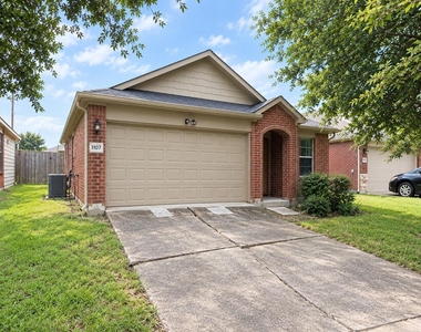 1107 Honeysuckle Vine Drive - Photo Thumbnail 1