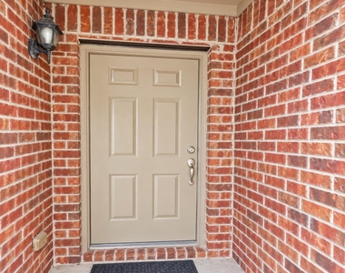 1107 Honeysuckle Vine Drive - Photo Thumbnail 2