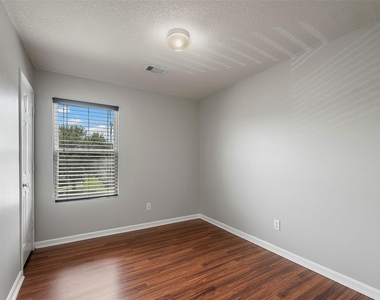 22518 Spring Link Court - Photo Thumbnail 20