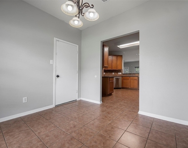 22518 Spring Link Court - Photo Thumbnail 6