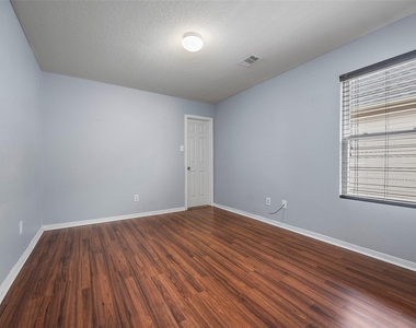 22518 Spring Link Court - Photo Thumbnail 16